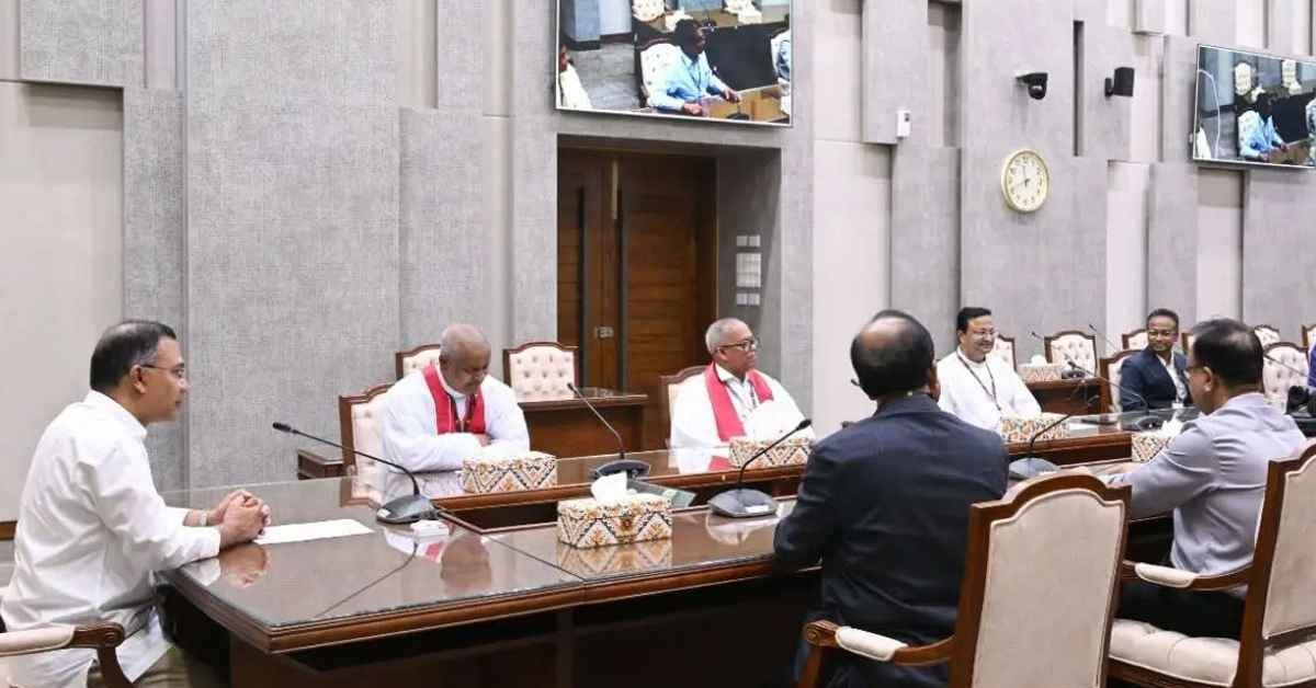 প্রধানমন্ত্রীর সঙ্গে শুভেচ্ছা বিনিময় প্রোটেস্ট্যান্ট চার্চের নেতাদের