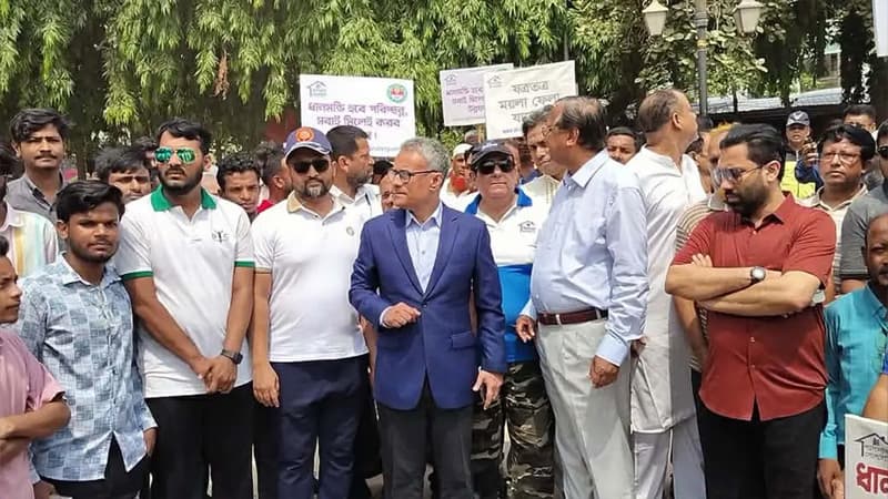 গ্যাসচালিত যানবাহনের ভাড়া আগের মতোই থাকবে: সড়ক পরিবহনমন্ত্রী