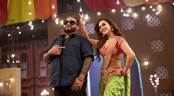 ‘পটাকা’র পর নতুন চমক নিয়ে ফিরছেন ফারিয়া, সঙ্গী ফুয়াদ