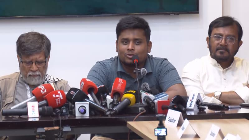 চেয়ার পরিবর্তনের সঙ্গে সঙ্গে সরকারের মেন্টালিটি চেঞ্জ হয়ে গেছে: হাসনাত আবদুল্লাহ