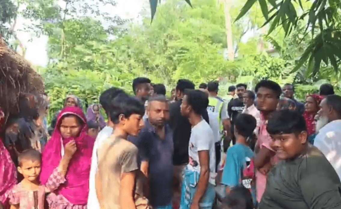 পারিবারিক কলহে বৃদ্ধ স্বামীকে কুপিয়ে হত্যার অভিযোগ, স্ত্রী আটক