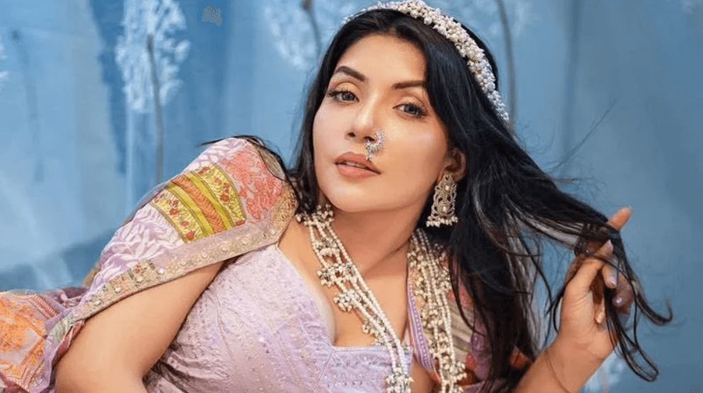 প্রথম সিনেমা পরিচালনায় নওশাবা, গল্পে প্রকৃতি ও মানুষের জীবন