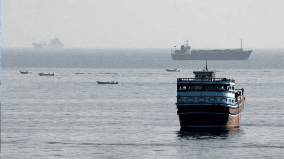 হরমুজ প্রণালিতে অস্থায়ী নৌপথ চালু নিয়ে ওমানের সঙ্গে সমঝোতার দ্বারপ্রান্তে ইরান