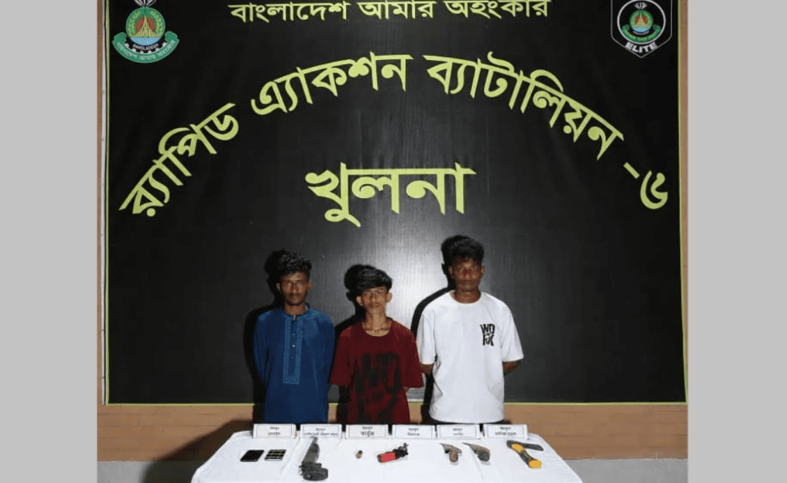 খুলনার আলোচিত জোড়া খুন: প্রধান আসামি সাইফিসহ গ্রেপ্তার ৩, অস্ত্র উদ্ধার
